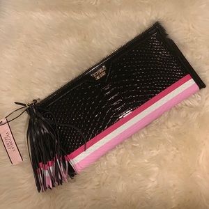 VS Clutch Bag